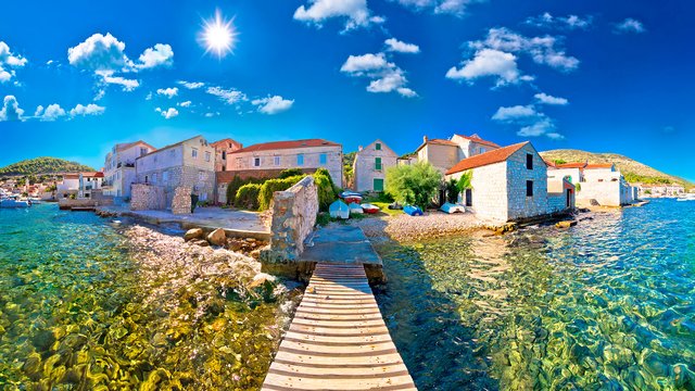 Остров Вис, Хорватия - маршруты SimpleSail по Адриатике